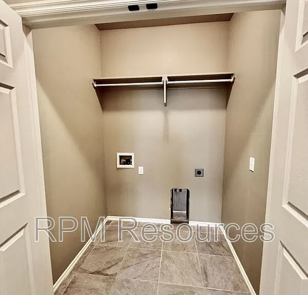 151 Bison Court Way — Photo 19