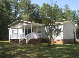 1055 Double Springs Rd, Townville, SC 29689