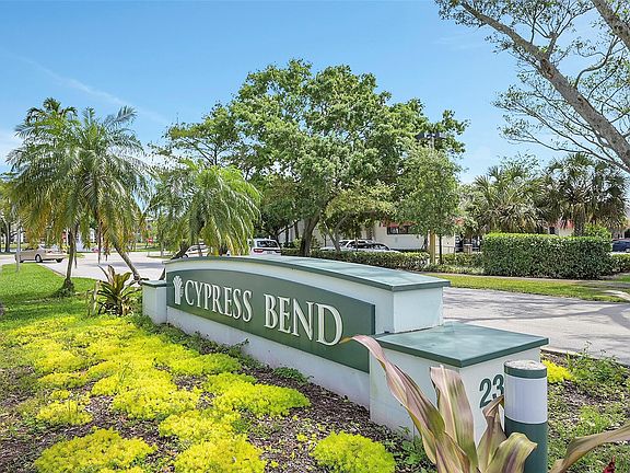 2nd image of 2202 S Cypress Bend Drive #104