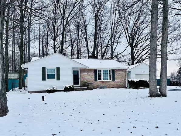 113 N Woodland Dr, Liverpool, NY 13088