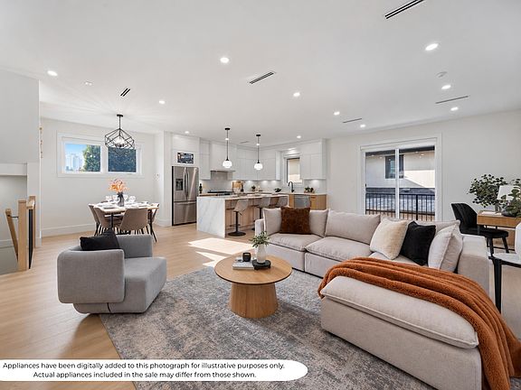5th image of 7497 Holly St #2
