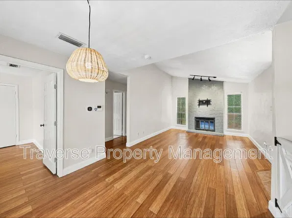 1108 Quail Valley Ln Unit 221, Arlington, TX 76011