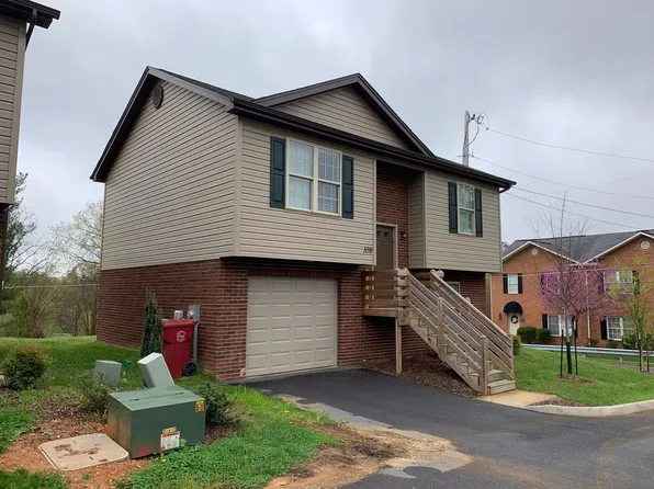 1720 Skyline Dr #108, Johnson City, TN 37604