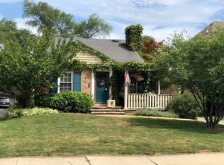 301 N Clinton Ave, Elmhurst, IL 60126