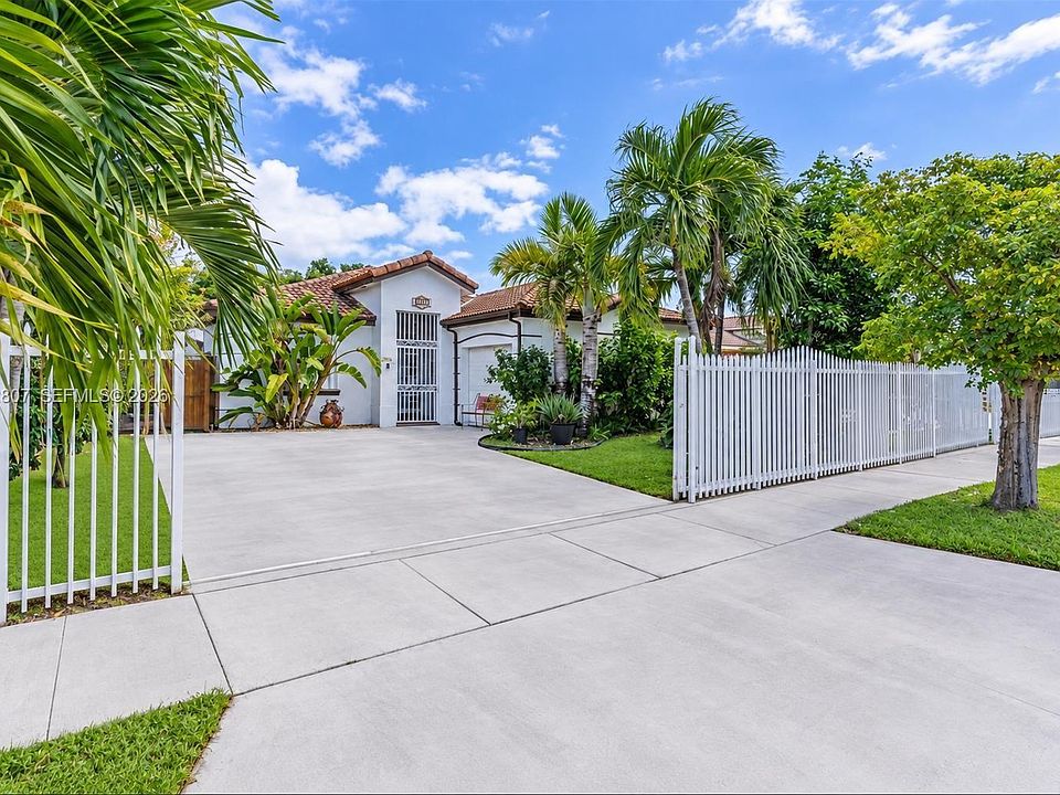 1st image of 25237 SW 133rd Pl
