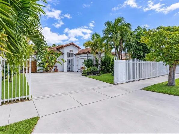 25237 SW 133rd Pl, Homestead, FL 33032