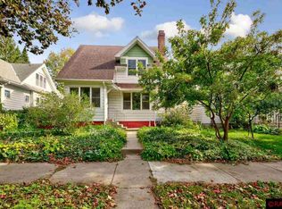 1317 N 5th St, Mankato, MN 56001