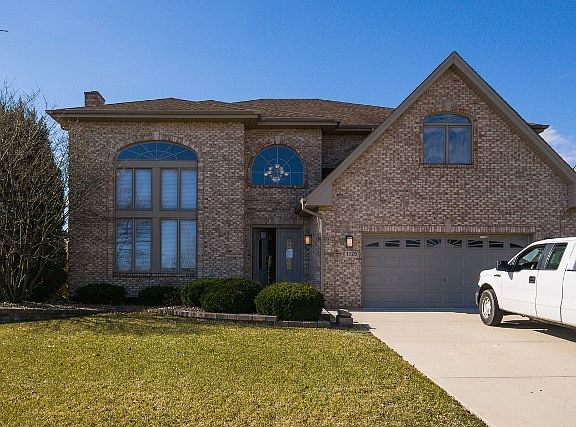 2nd image of 1329 Lancaster Ln