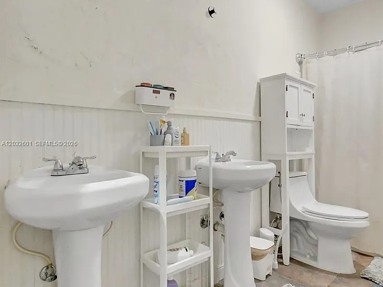 16339 Malibu Dr #22 — Photo 41