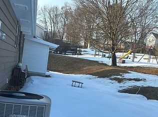 16 Lingert Ave, Clinton, NJ 08809