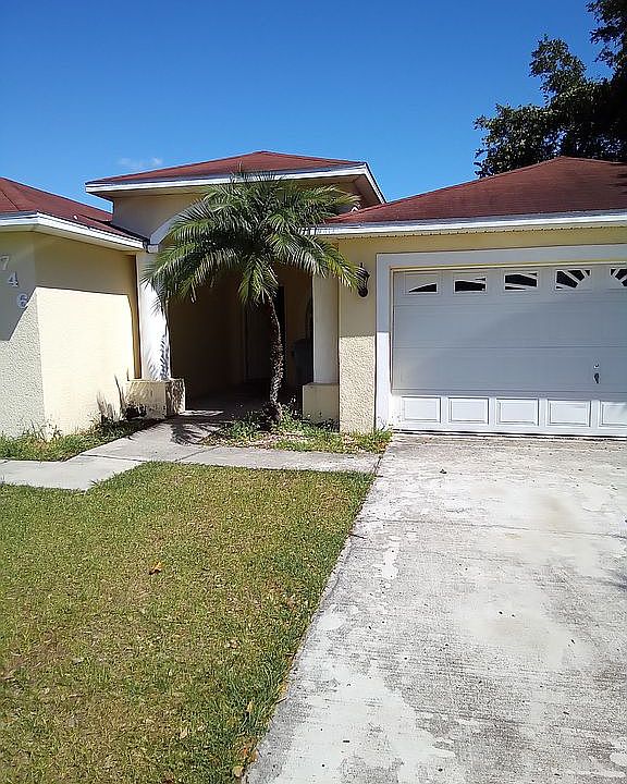 1st image of 746 Cockatoo Ct