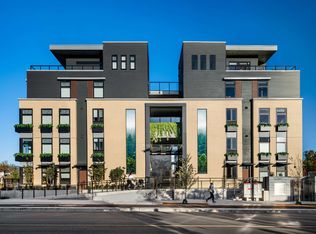 342 Mountain Hwy #102, North Vancouver, BC V7J 2K8