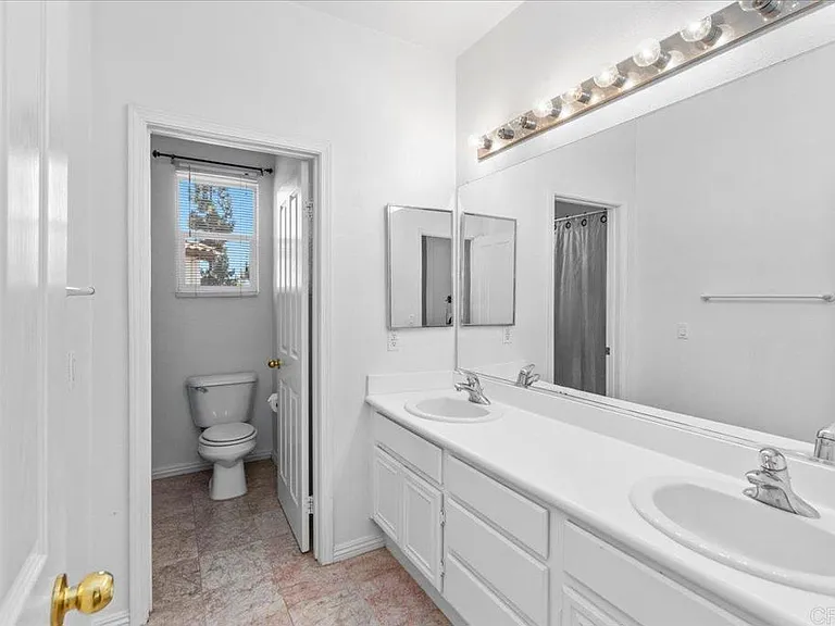 1560 Eden Ct — Photo 25