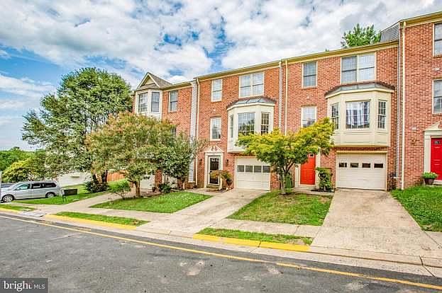 1st image of 305 Sunny Hill Ct
