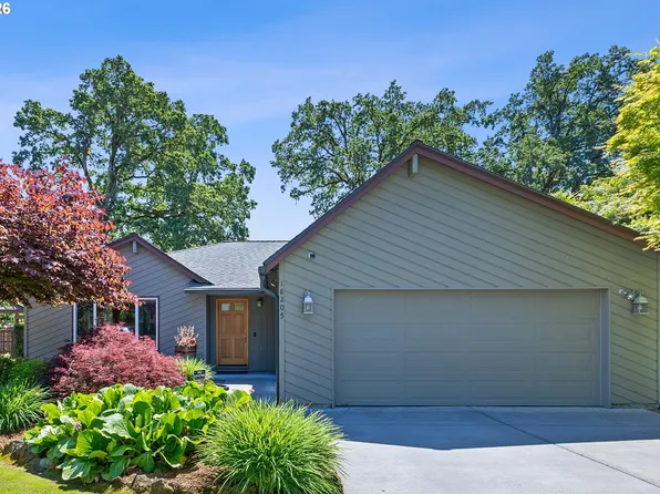 18205 Stonewood Dr, Gladstone, OR 97027