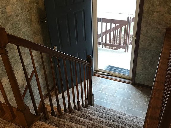 Welcome to the inside - Entry - Storm door also!
