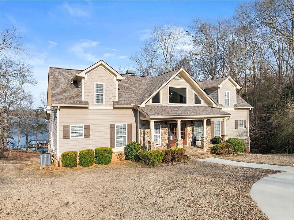1st image of 488 Brookdale Dr