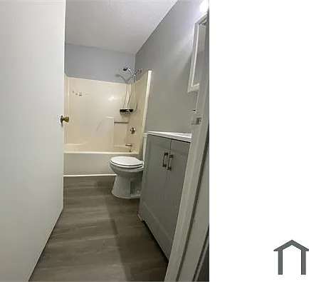 287 Westland St #2W — Photo 10