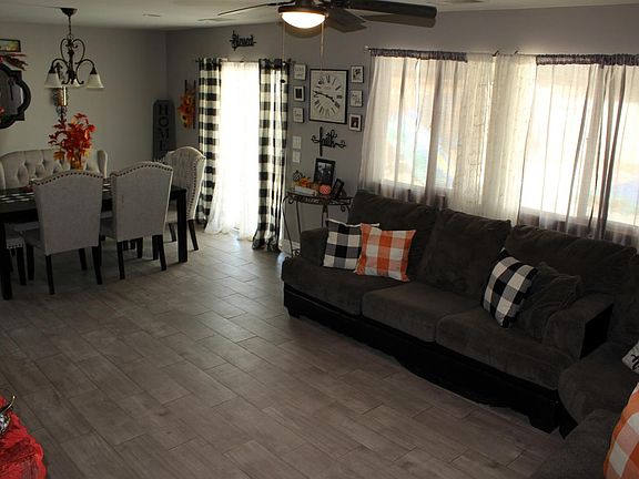 4th image of 14376 Black Mountain Pl