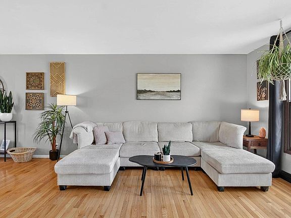 4th image of 815 Florence Street