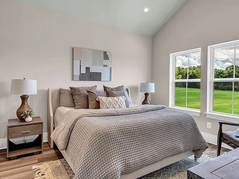 1228 Valerie Ln — Photo 6