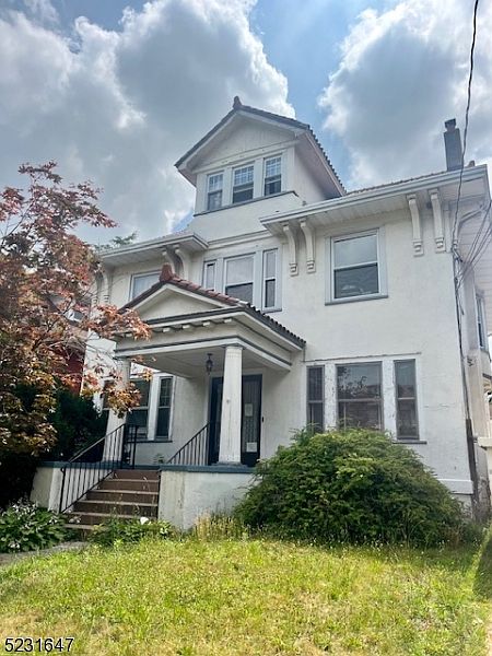 1st image of 671 Clifton Ave