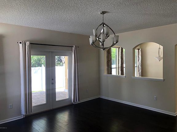 3rd image of 2165 Geneve St