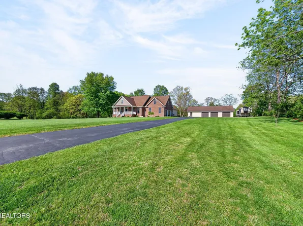714 Pow Camp Rd, Crossville, TN 38572