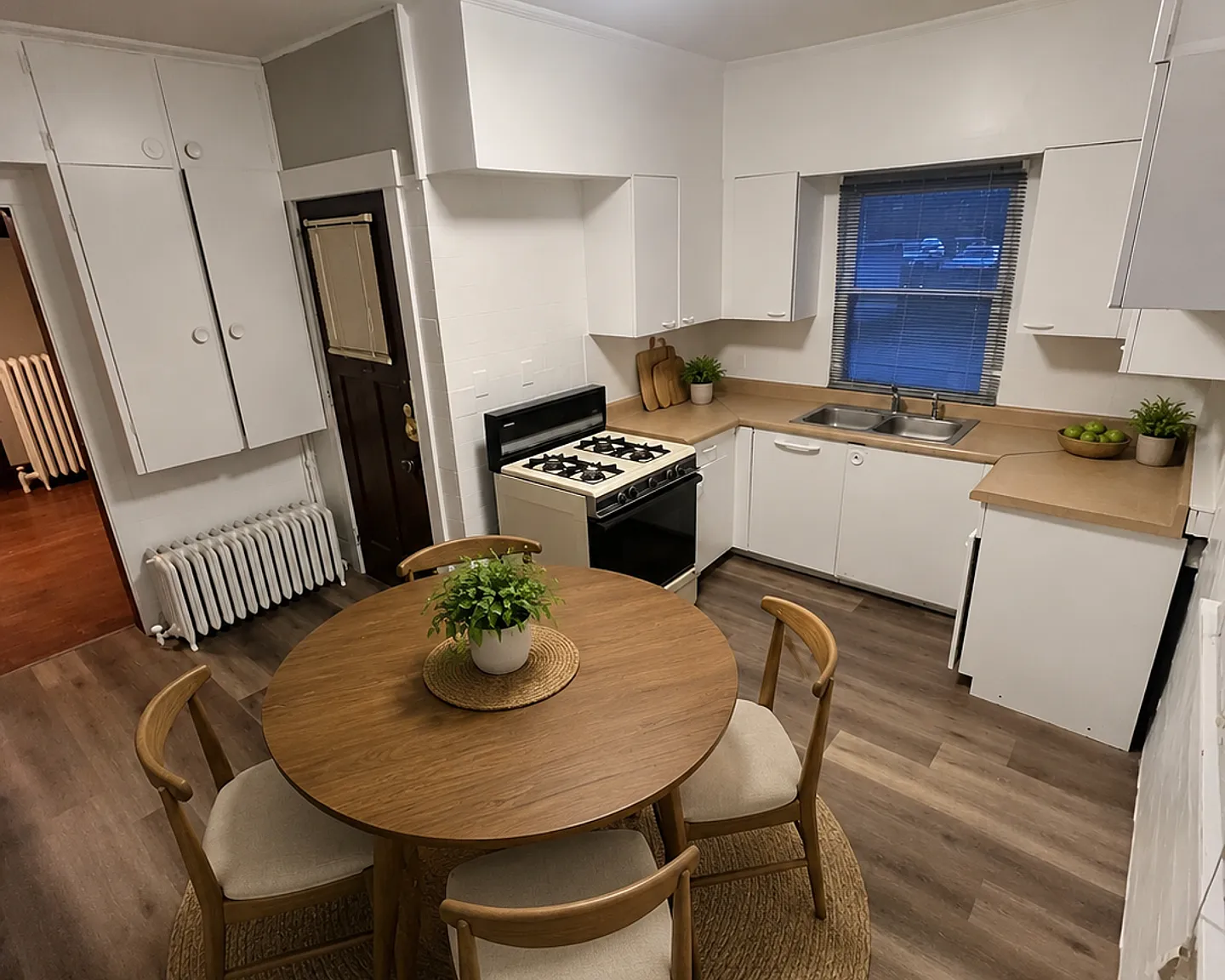 3309 University Ave — Photo 3