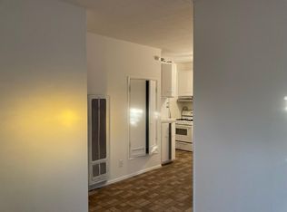 521 Loma Dr #B, Hermosa Beach, CA 90254