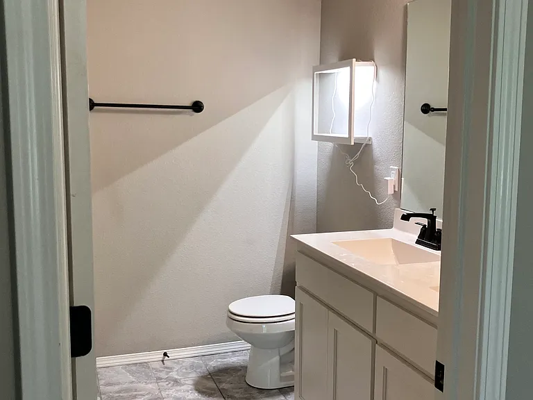 6609 S 20th Pl — Photo 10