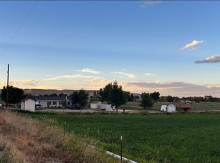 70 Hutchinson Rd, Riverton, WY 82501