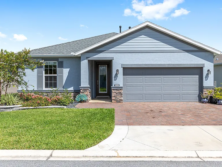 5529 NW 43rd Lane Rd — Photo 1