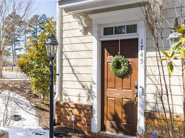 1745 Treesdale Way, Charlottesville, VA 22901