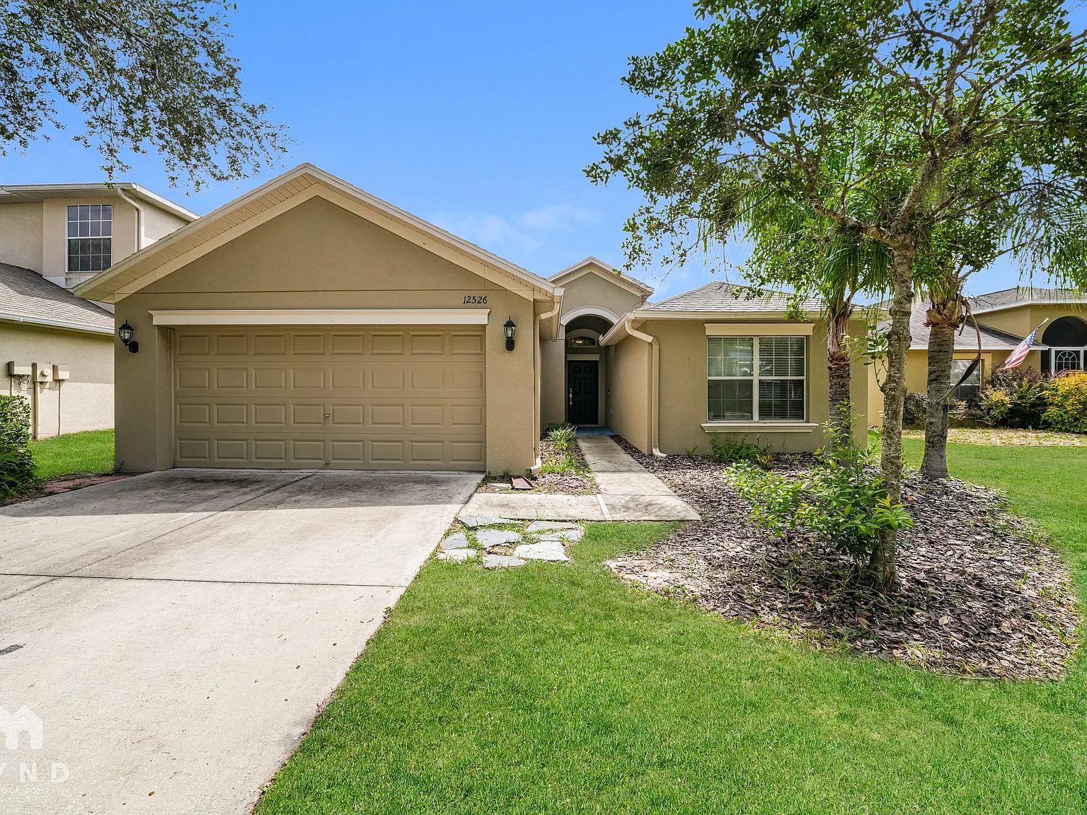 4 bed, 2.0 bath, 1766 sqft, $2,175 — Photo 1