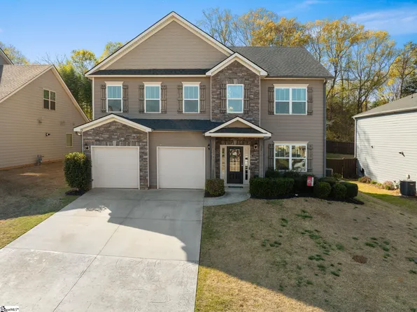 265 Delbourne Ln, Greer, SC 29651