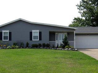 2276 Sprucewood Ct, Youngstown, OH