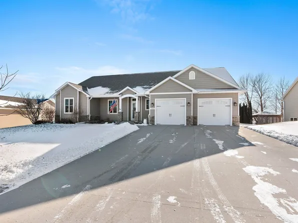 W7103 Glen Valley Dr, Greenville, WI 54942