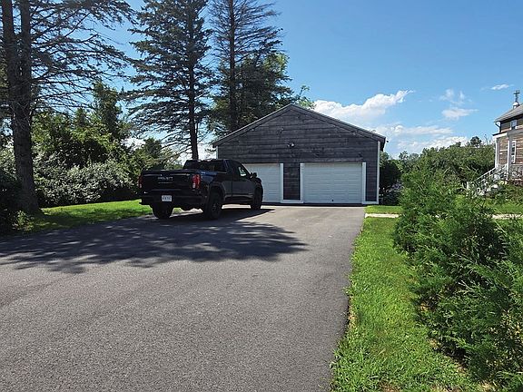 4th image of 777 Ridge Rd