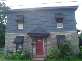 738 S 2nd Ave, Middleport, OH 45760