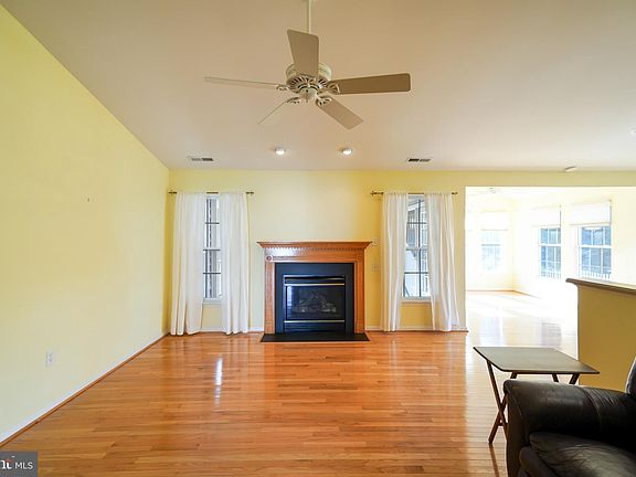 5th image of 32265 Bayshore Dr