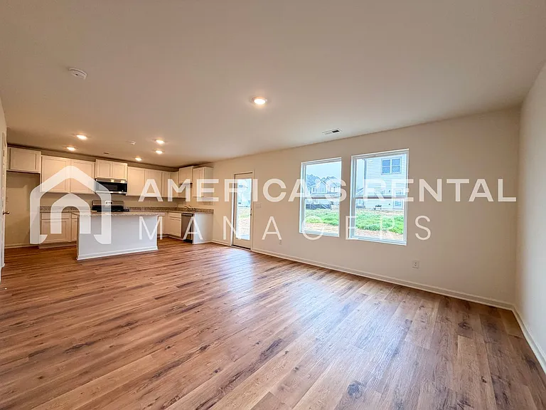 2122 Addison Way SW — Photo 12