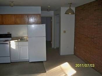 3rd image of 1005 Dana Ave APT 2