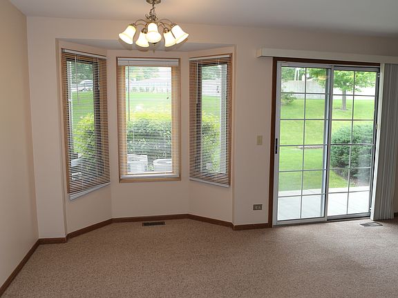 4th image of 1896 Fox Run Dr Unit B