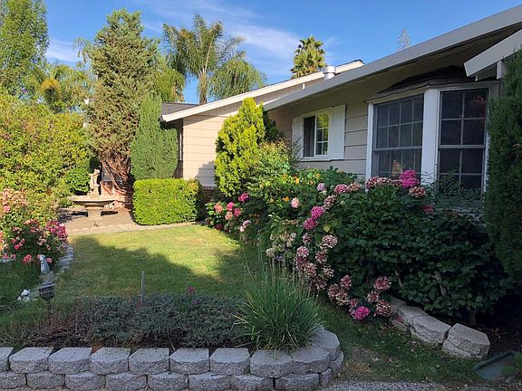 2nd image of 176 Santa Clara Ave