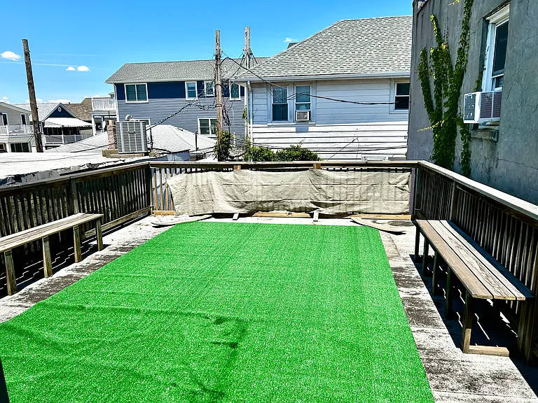 949 W Beech St — Photo 29