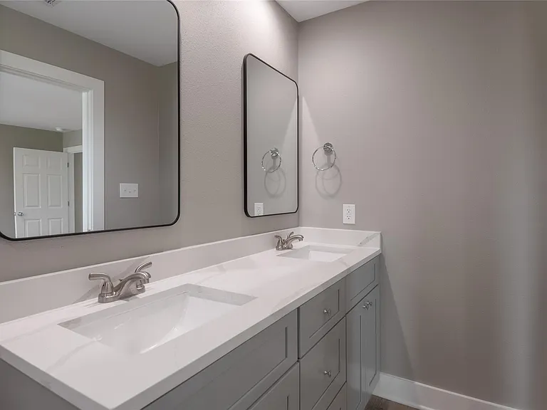 250 N Shady Oaks Dr — Photo 18