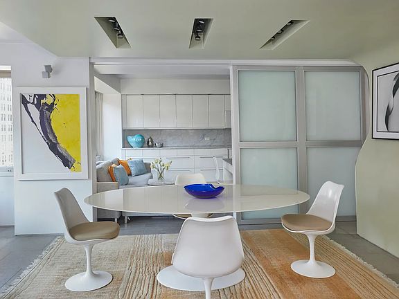 5th image of 1065 Park Ave #10A