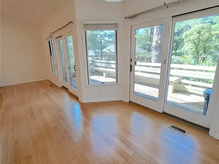 420 Sugar Pine Dr — Photo 10