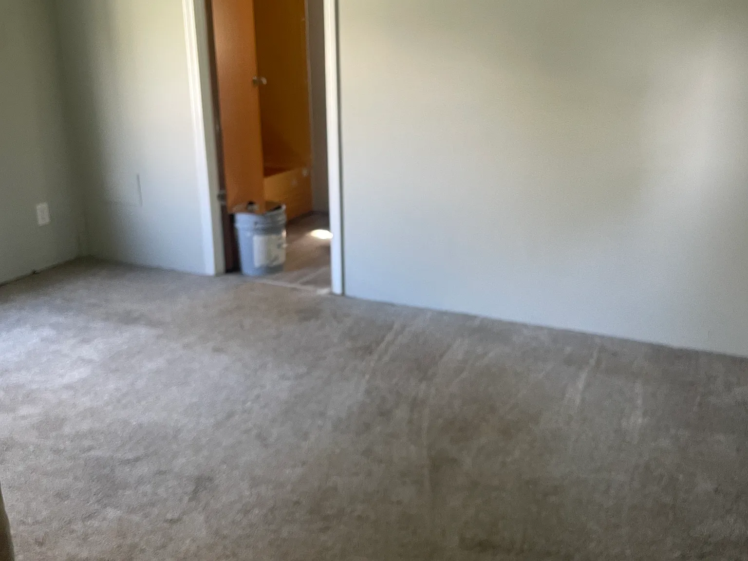 3 bed, $825 — Photo 2